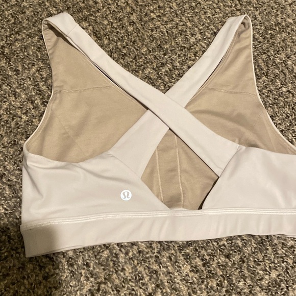 Lululemon Envital Bra - Picture 1 of 7